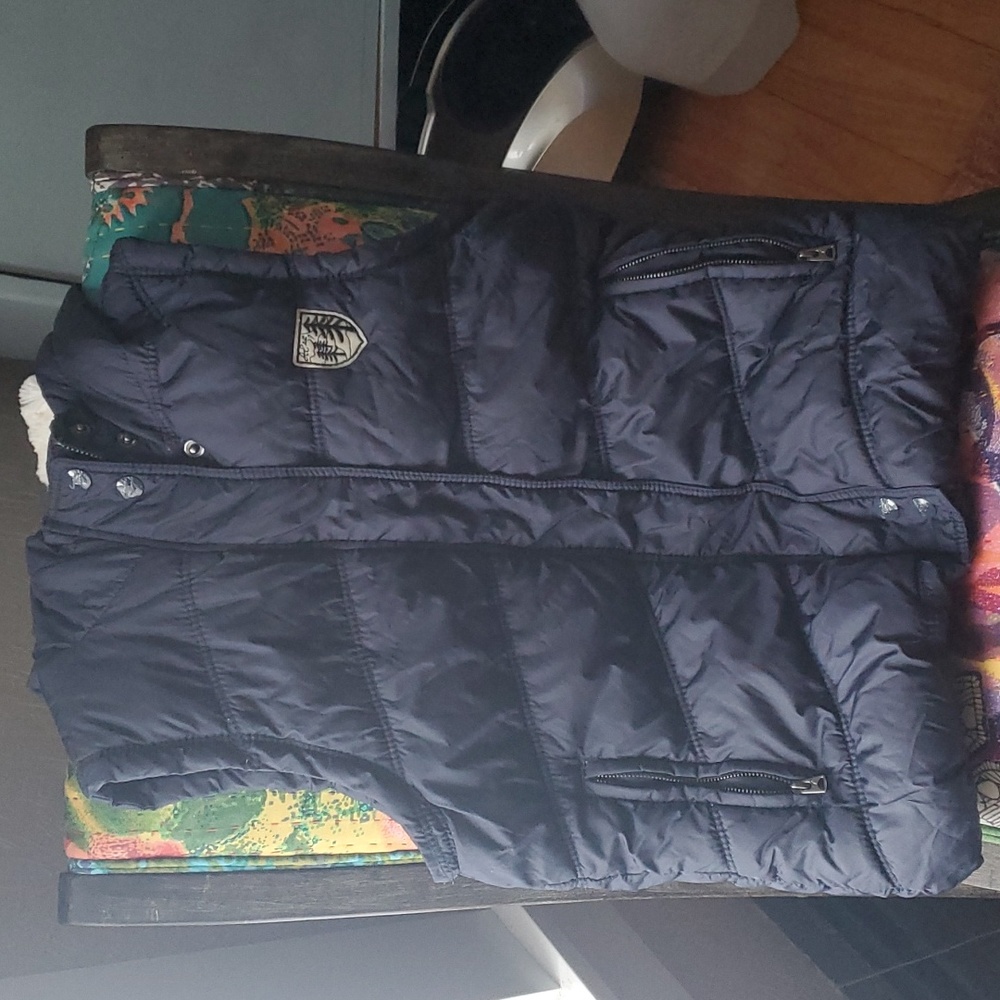 American Eagle S/P Hooded Puffer Vest.  Faux fur lined hood. Blue